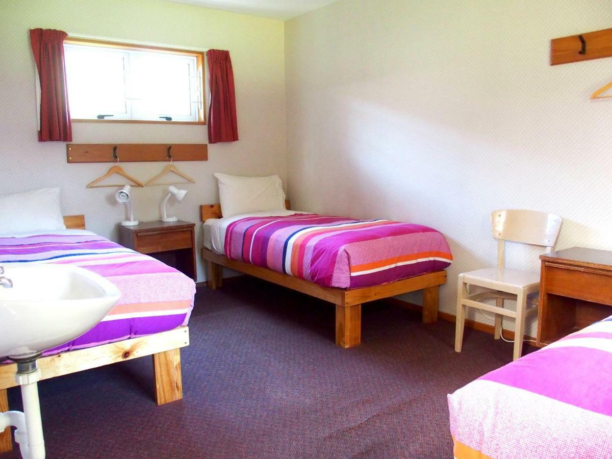 Foley Towers Bbh Hostel Christchurch Exterior foto
