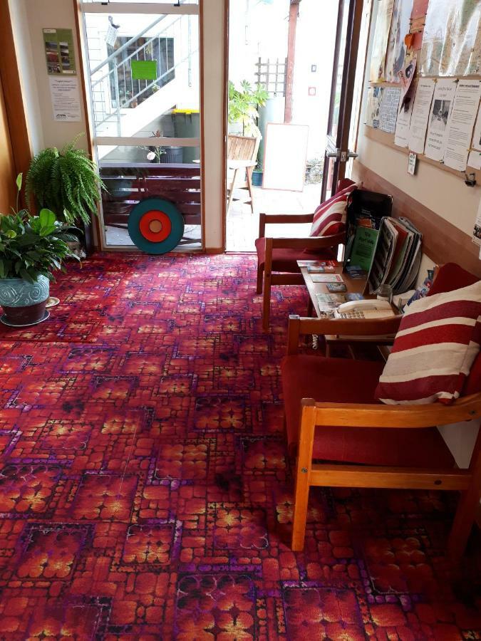 Foley Towers Bbh Hostel Christchurch Exterior foto